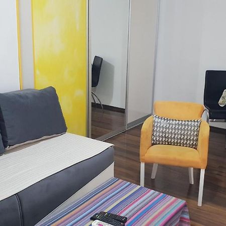 Yellow Apartment, Central Podgorica Zewnętrze zdjęcie