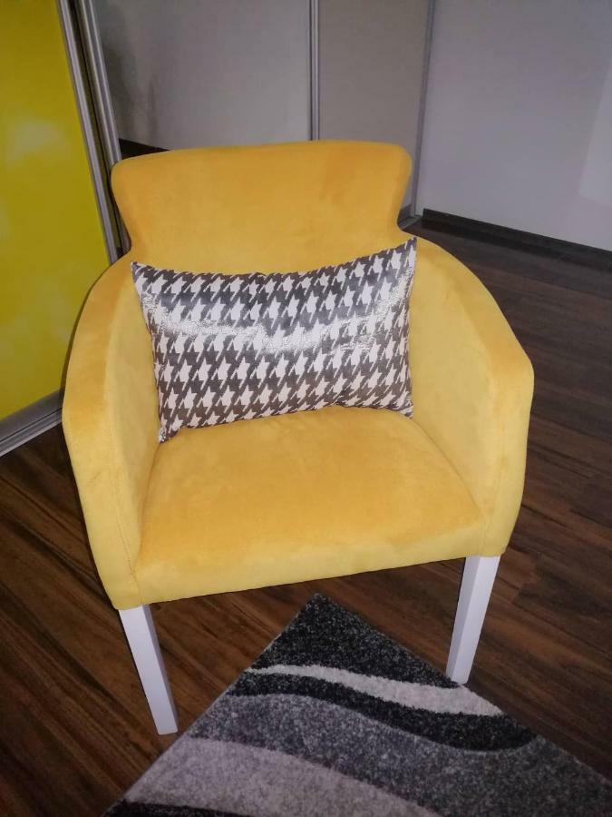 Yellow Apartment, Central Podgorica Zewnętrze zdjęcie