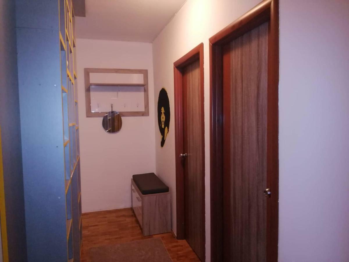 Yellow Apartment, Central Podgorica Zewnętrze zdjęcie
